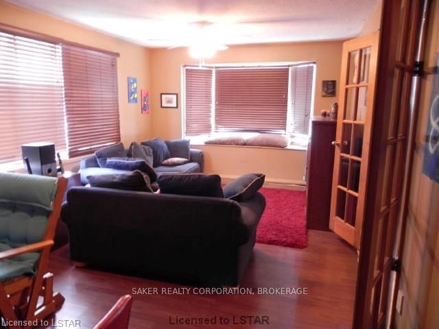 Listing Image 5