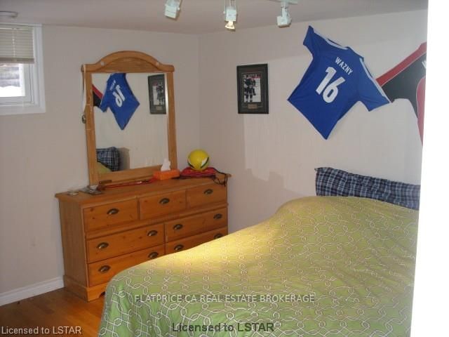 Listing Image 16