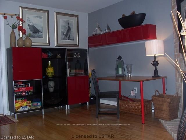 Listing Image 14