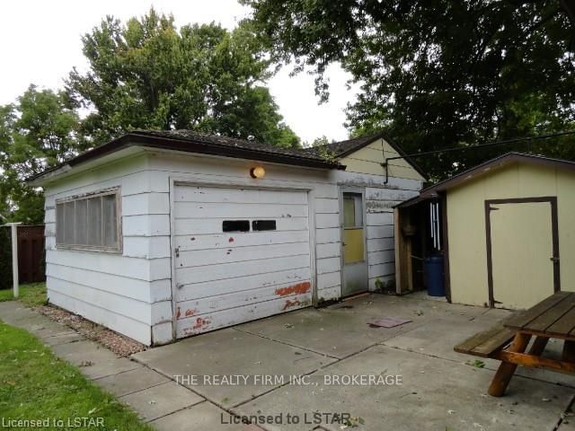 Listing Image 17