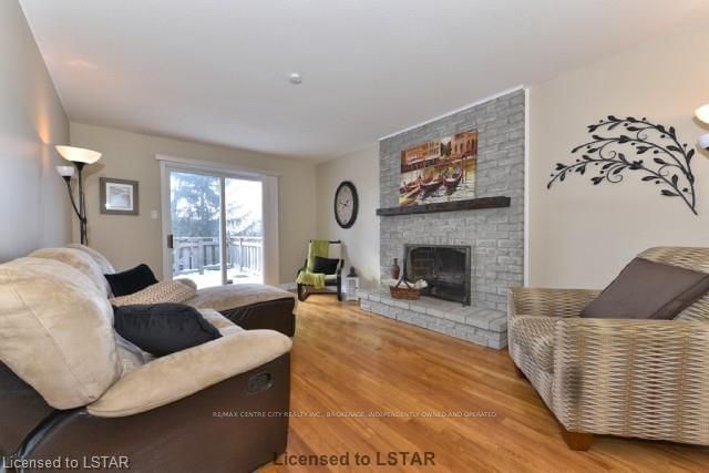 Listing Image 16