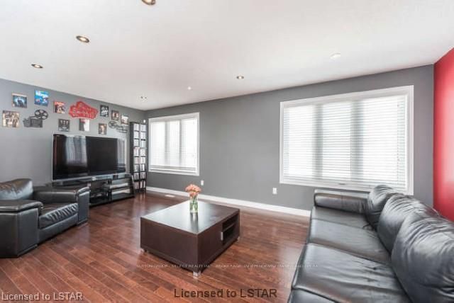 Listing Image 5
