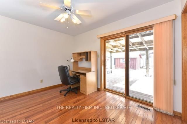 Listing Image 7