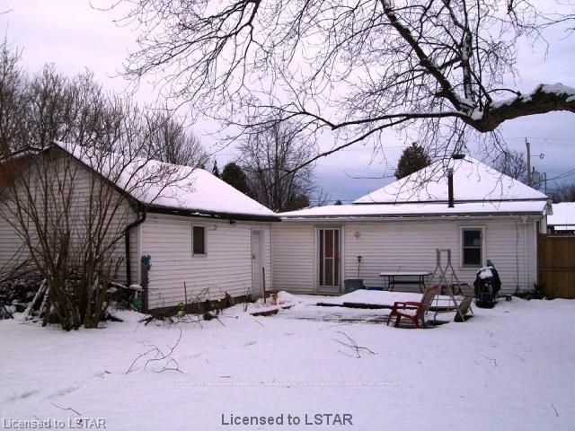 Listing Image 4