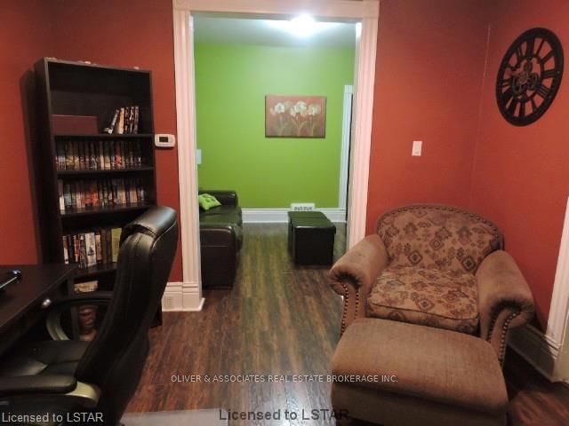 Listing Image 3