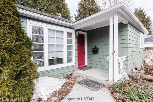 Listing Image 3