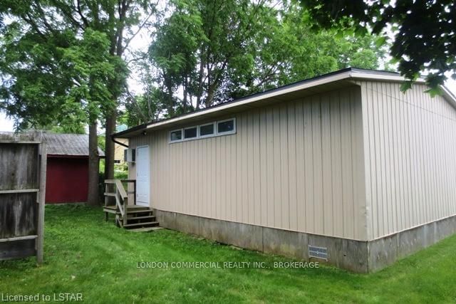 Listing Image 7
