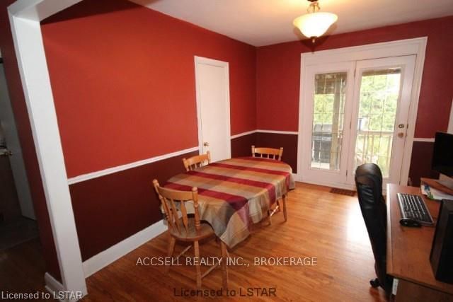Listing Image 7