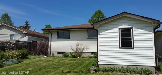 Listing Image 7