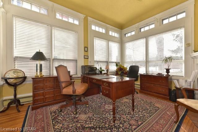 Listing Image 12