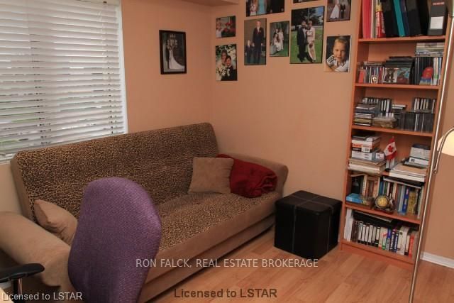 Listing Image 20