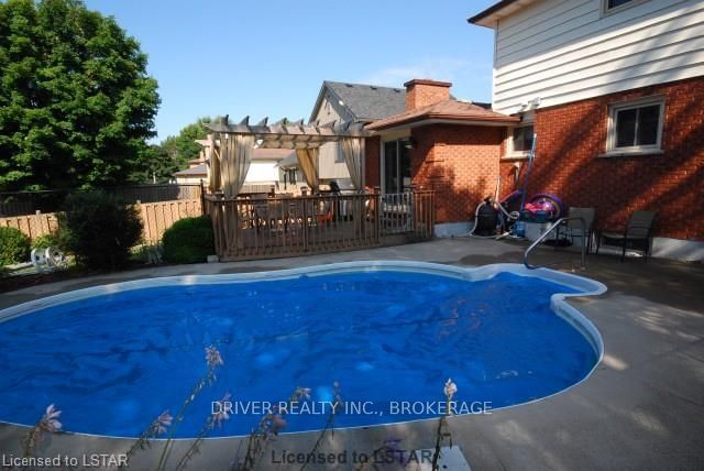 Listing Image 17