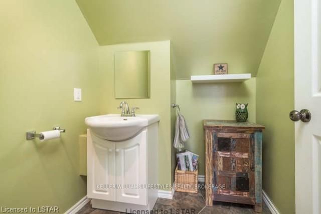 Listing Image 15