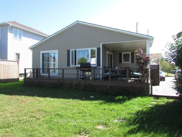 Listing Image 3
