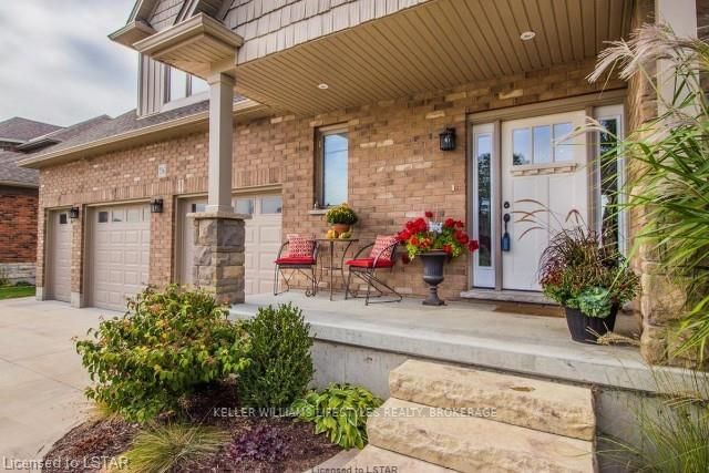 536 JULIANA Dr, Strathroy-Caradoc, N0L 1W0 | Image 2