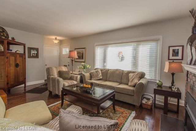Listing Image 5