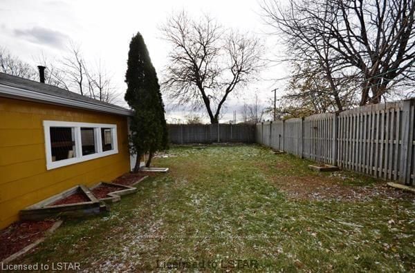 Listing Image 5