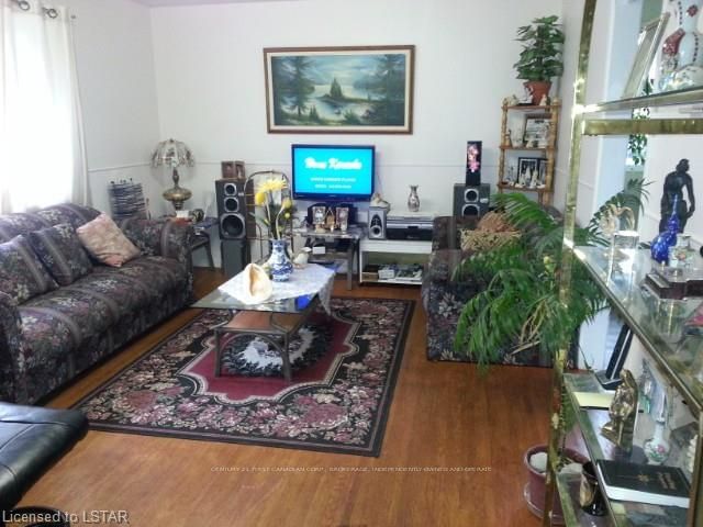 Listing Image 2