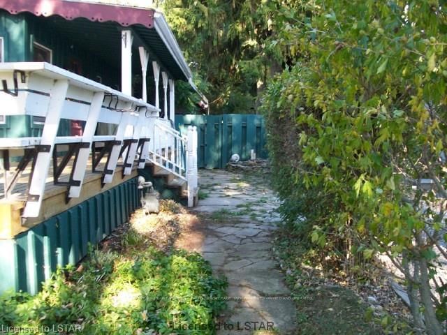 Listing Image 7