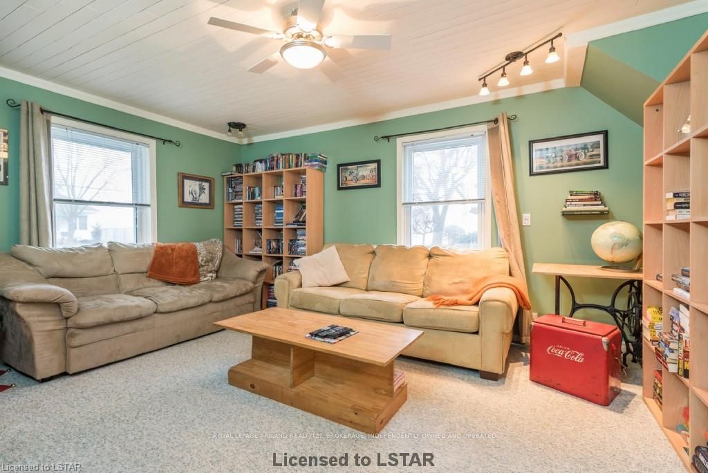 Listing Image 6