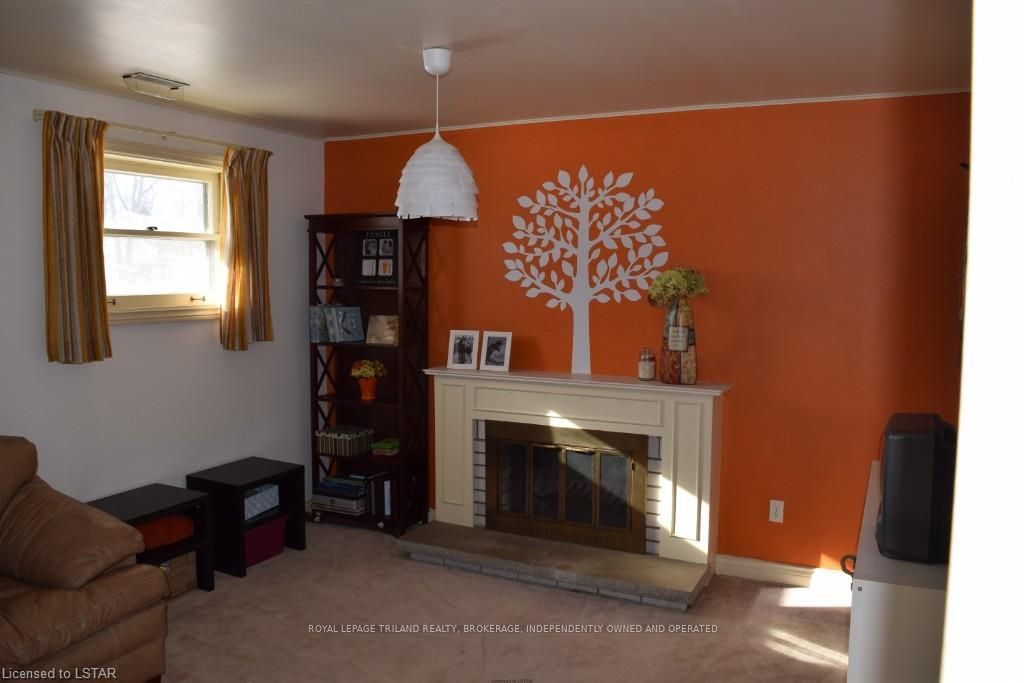 Listing Image 7
