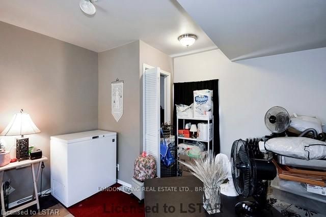 Listing Image 19