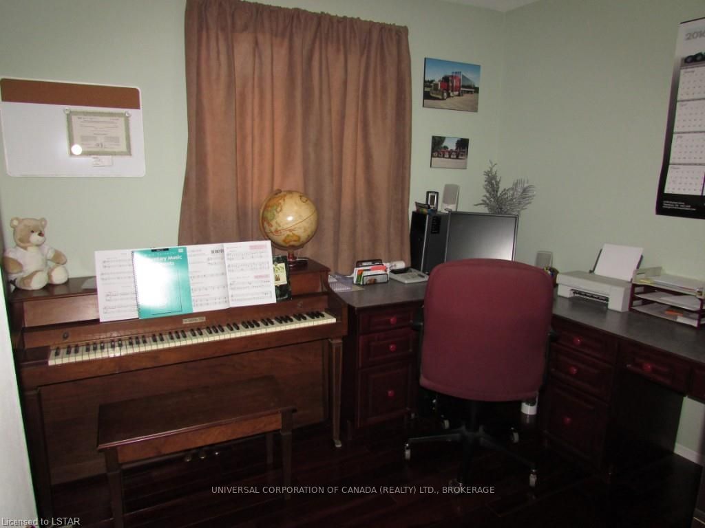 Listing Image 7