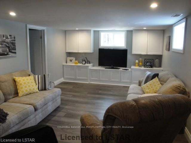 Listing Image 10