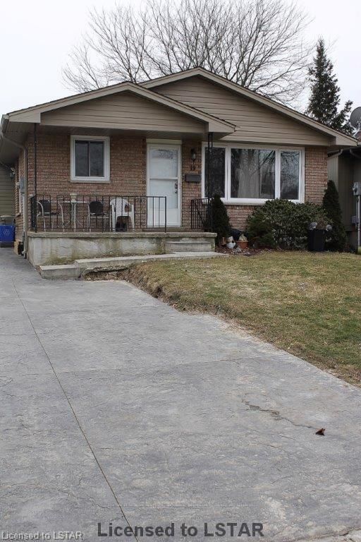 Listing Image 4