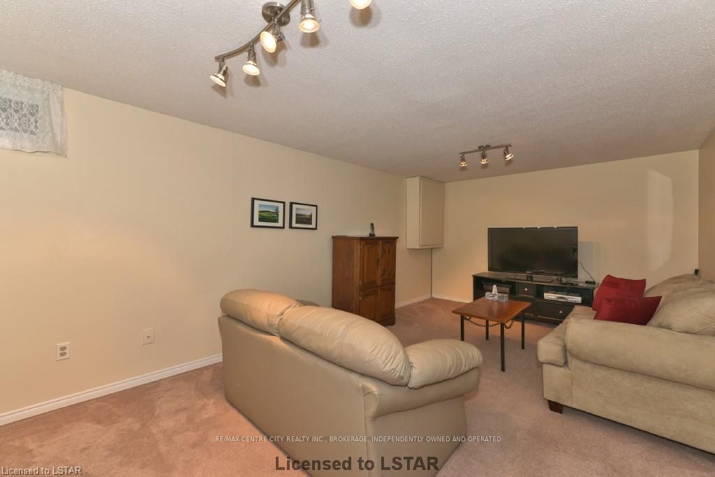 Listing Image 28