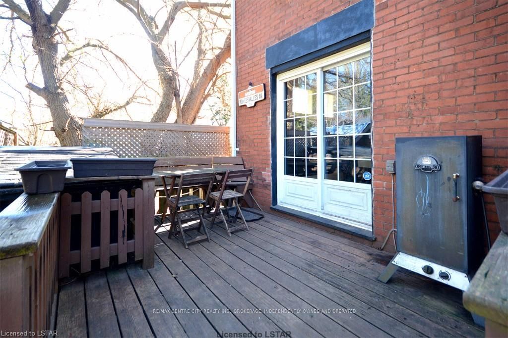 Listing Image 11