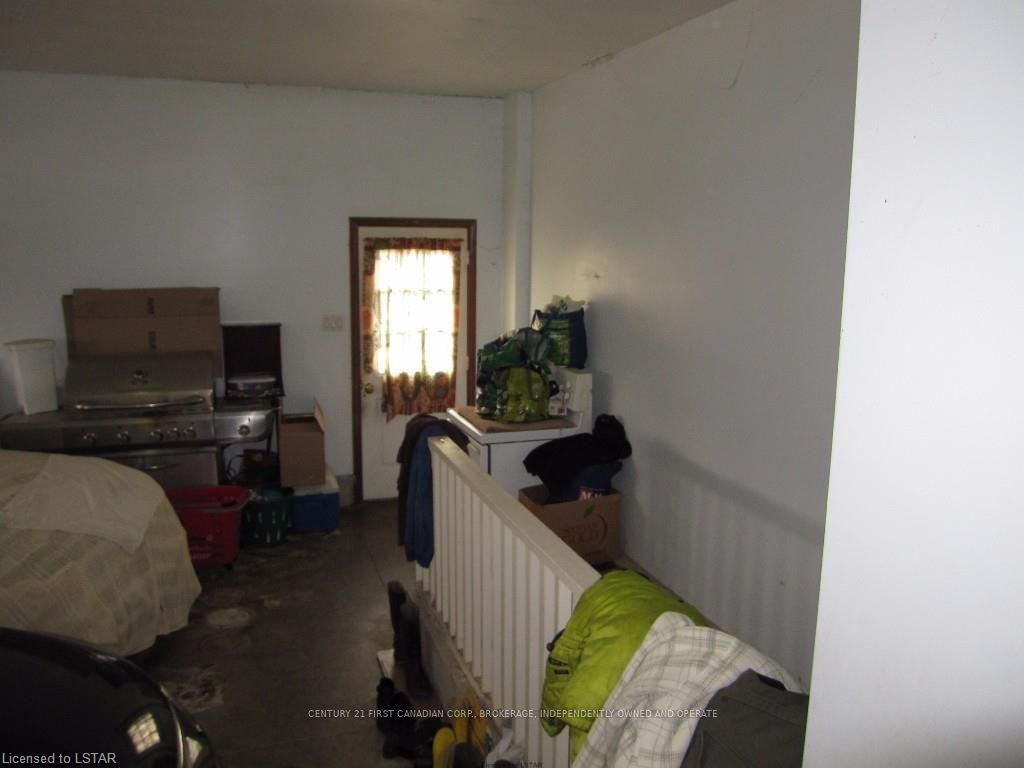 Listing Image 18