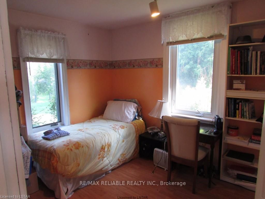 Listing Image 15