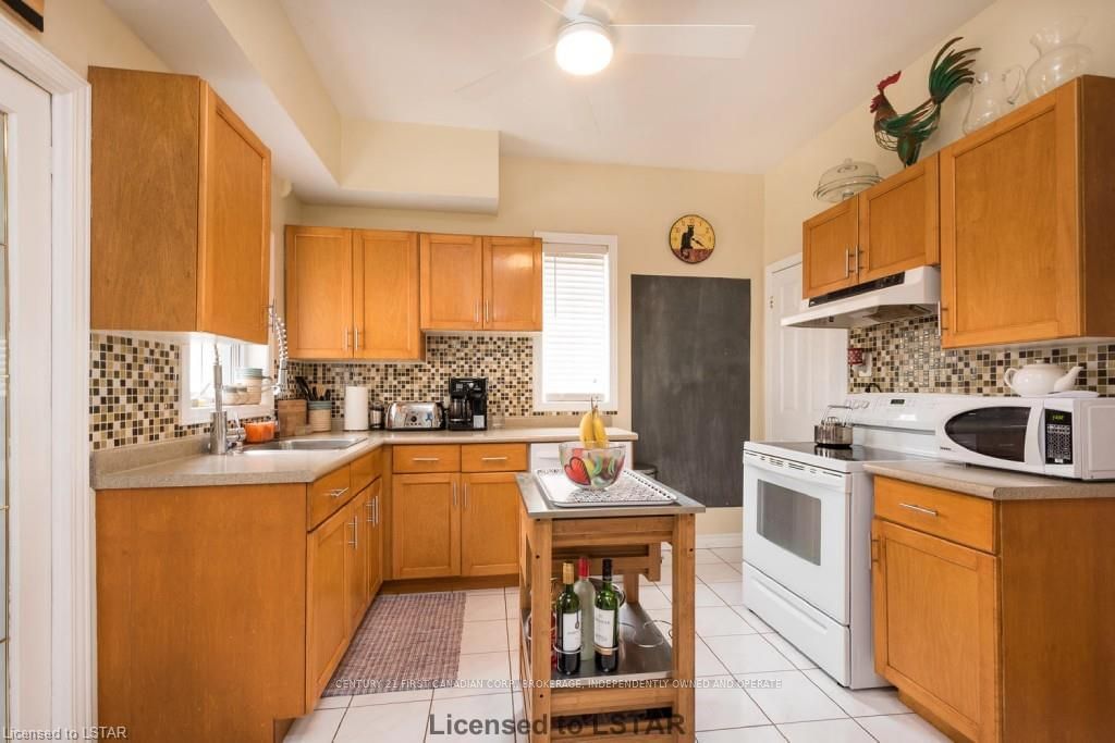 Listing Image 9