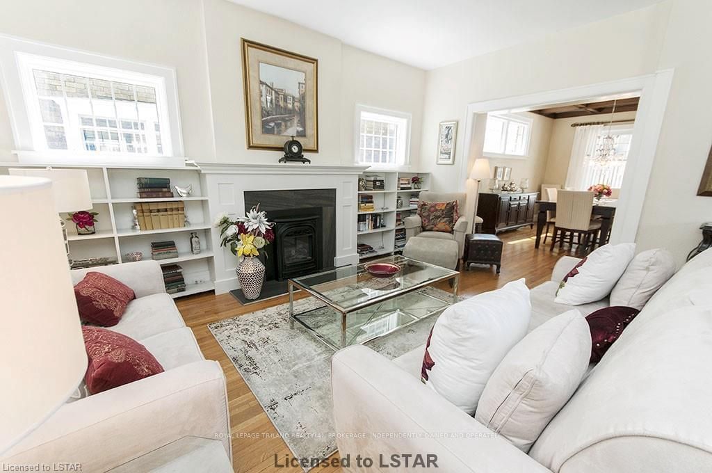 Listing Image 7