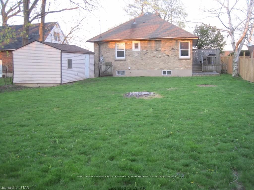Listing Image 3
