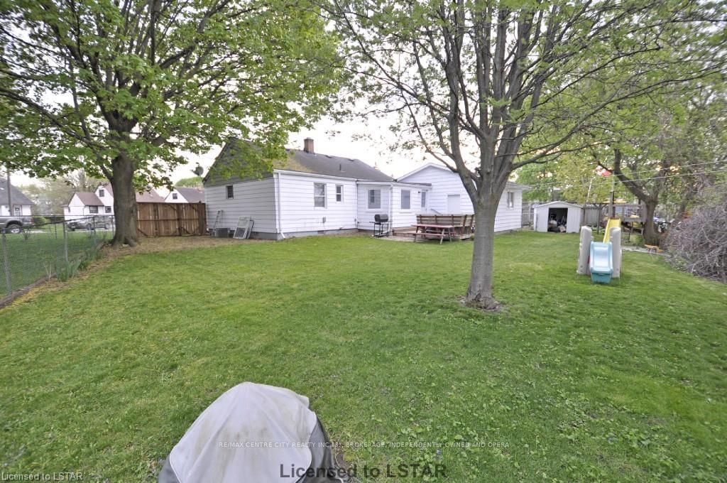 Listing Image 7