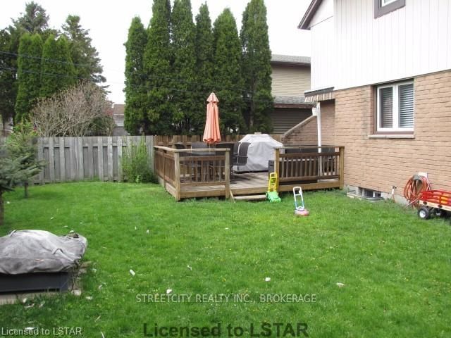Listing Image 4