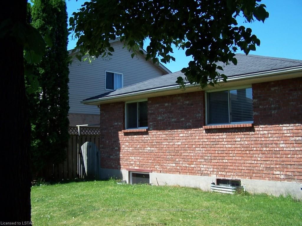 Listing Image 9