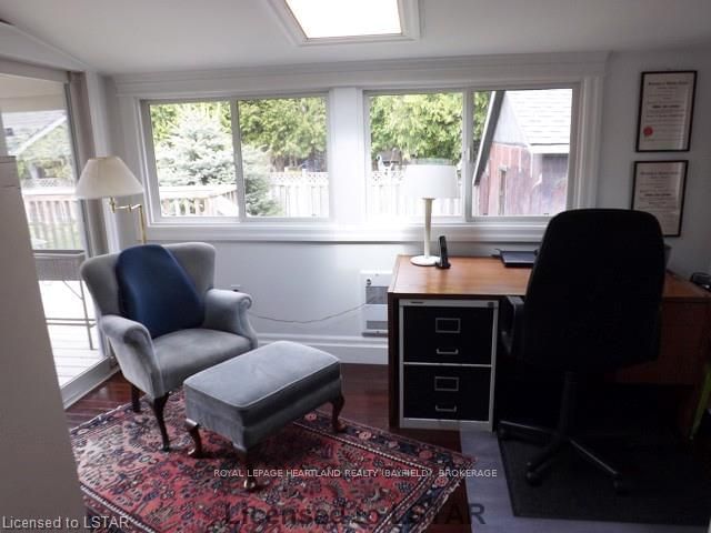 Listing Image 6