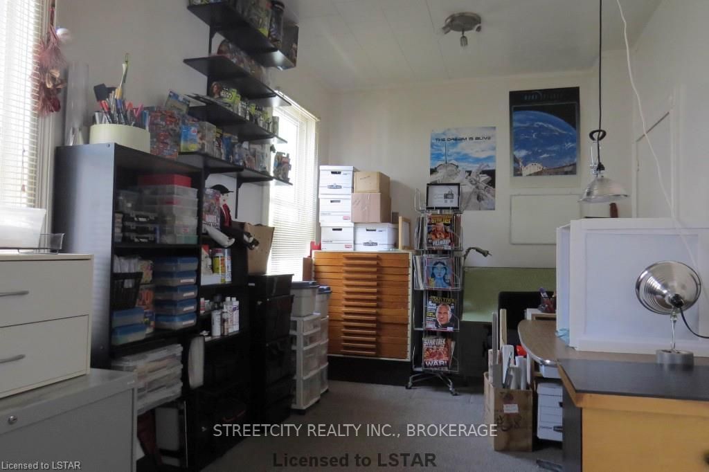 Listing Image 7