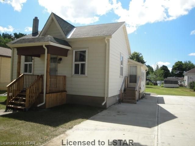 Listing photo 2