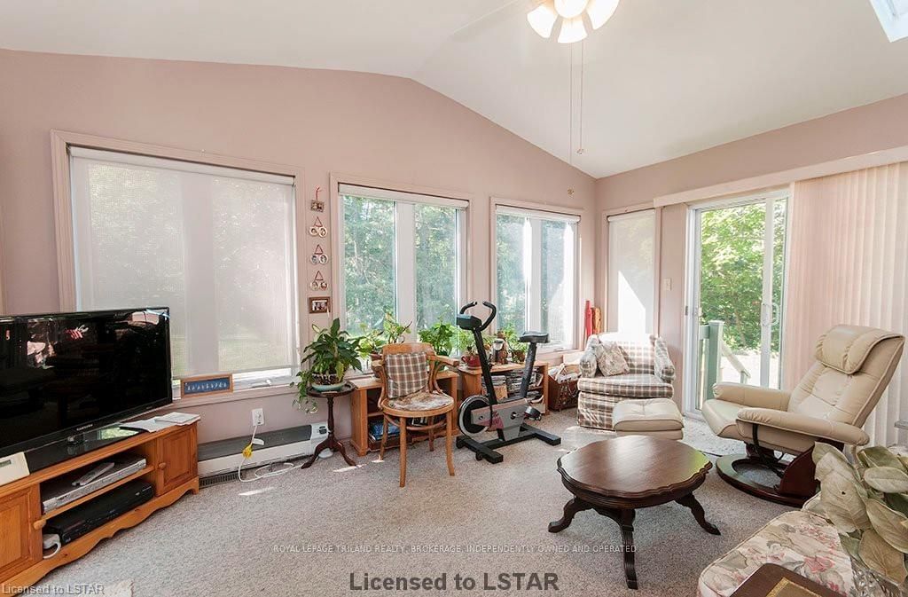 Listing Image 14