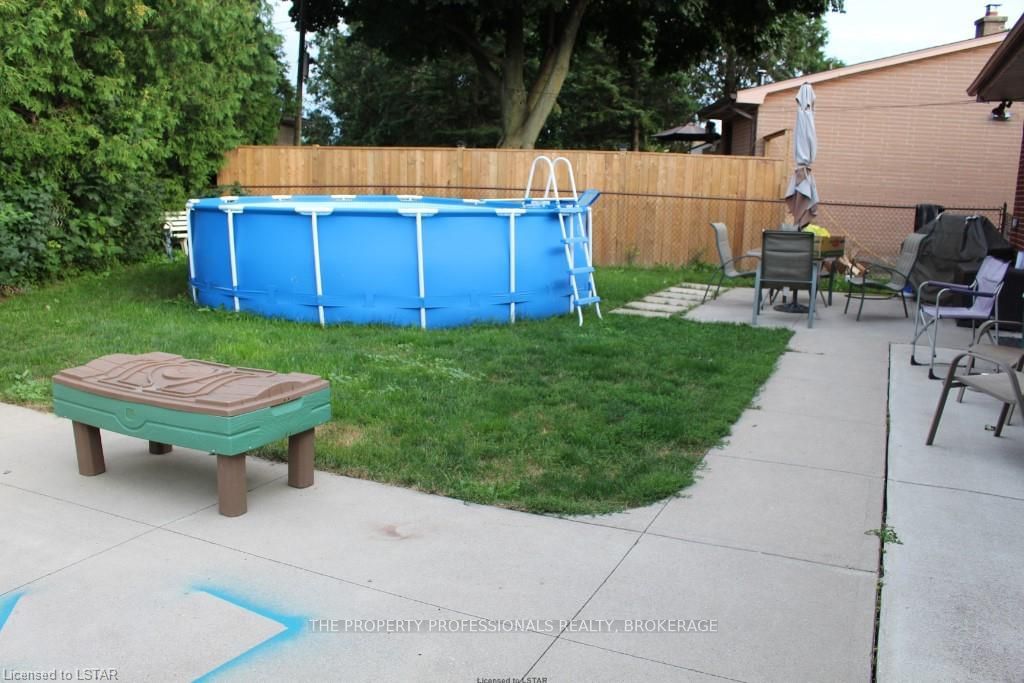 Listing Image 14