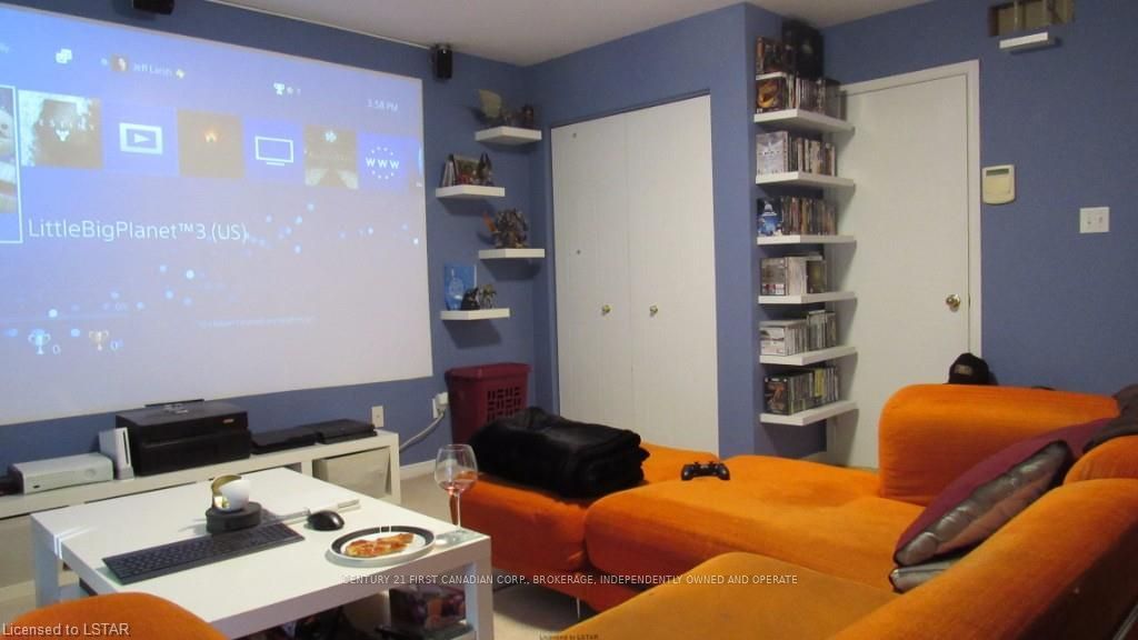 Listing Image 5