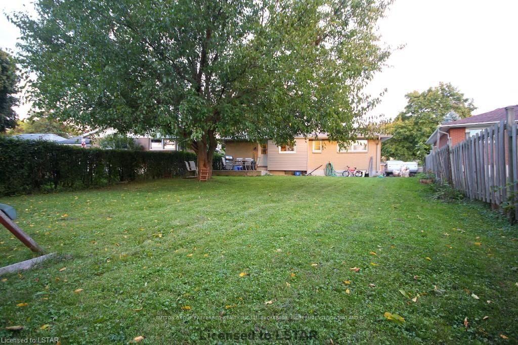Listing Image 7