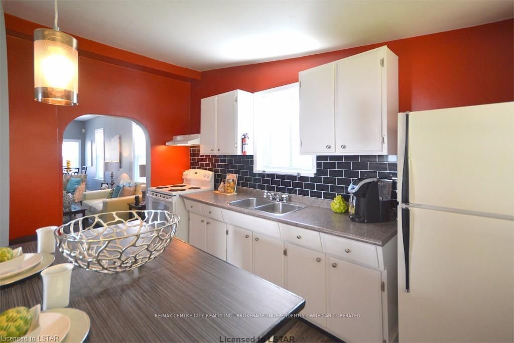 Listing Image 7