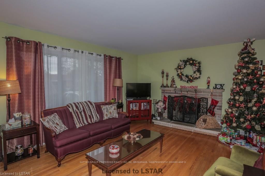Listing Image 6