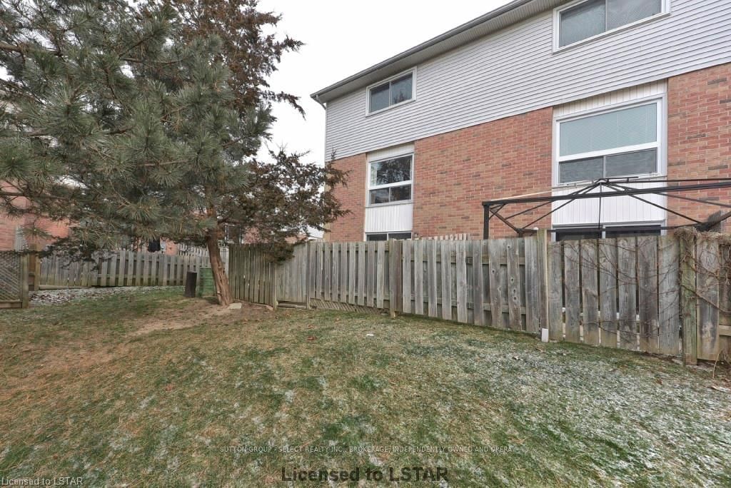 Listing Image 6