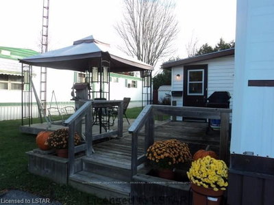 Mobile/Trailer sold at 4-200 Agnes Street, Thames Centre, Ontario, N0M 2P0 - Thorndale - MLS: X7621257